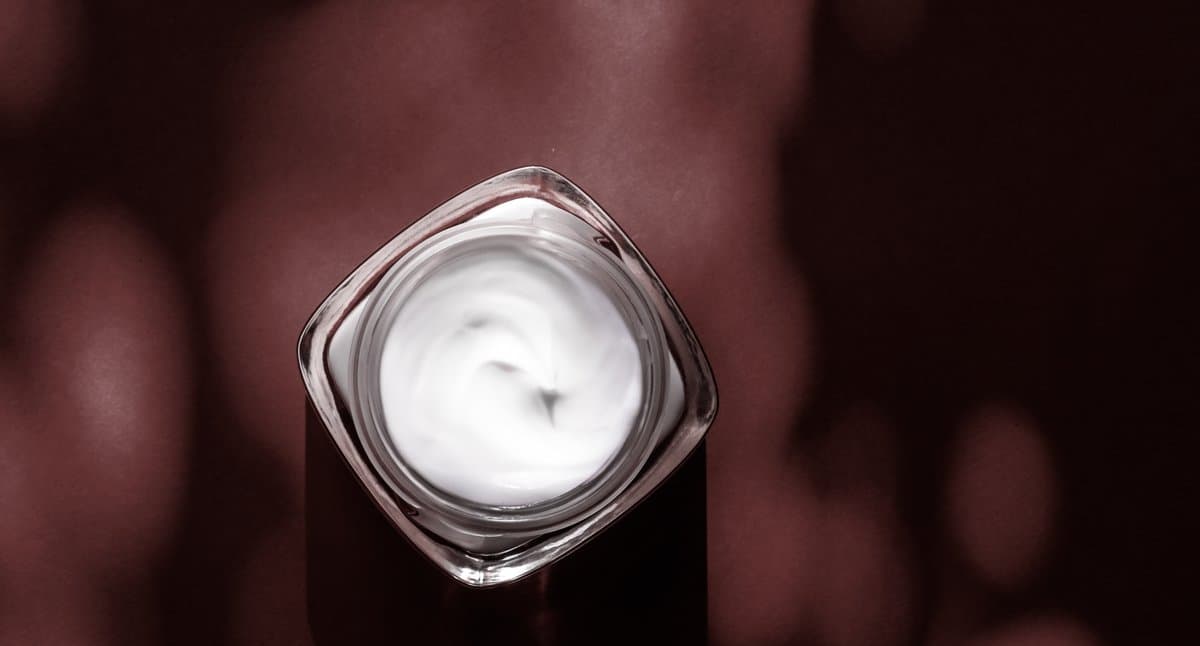 Gel vs Crema vs Ungüento: Textura y Rendimiento