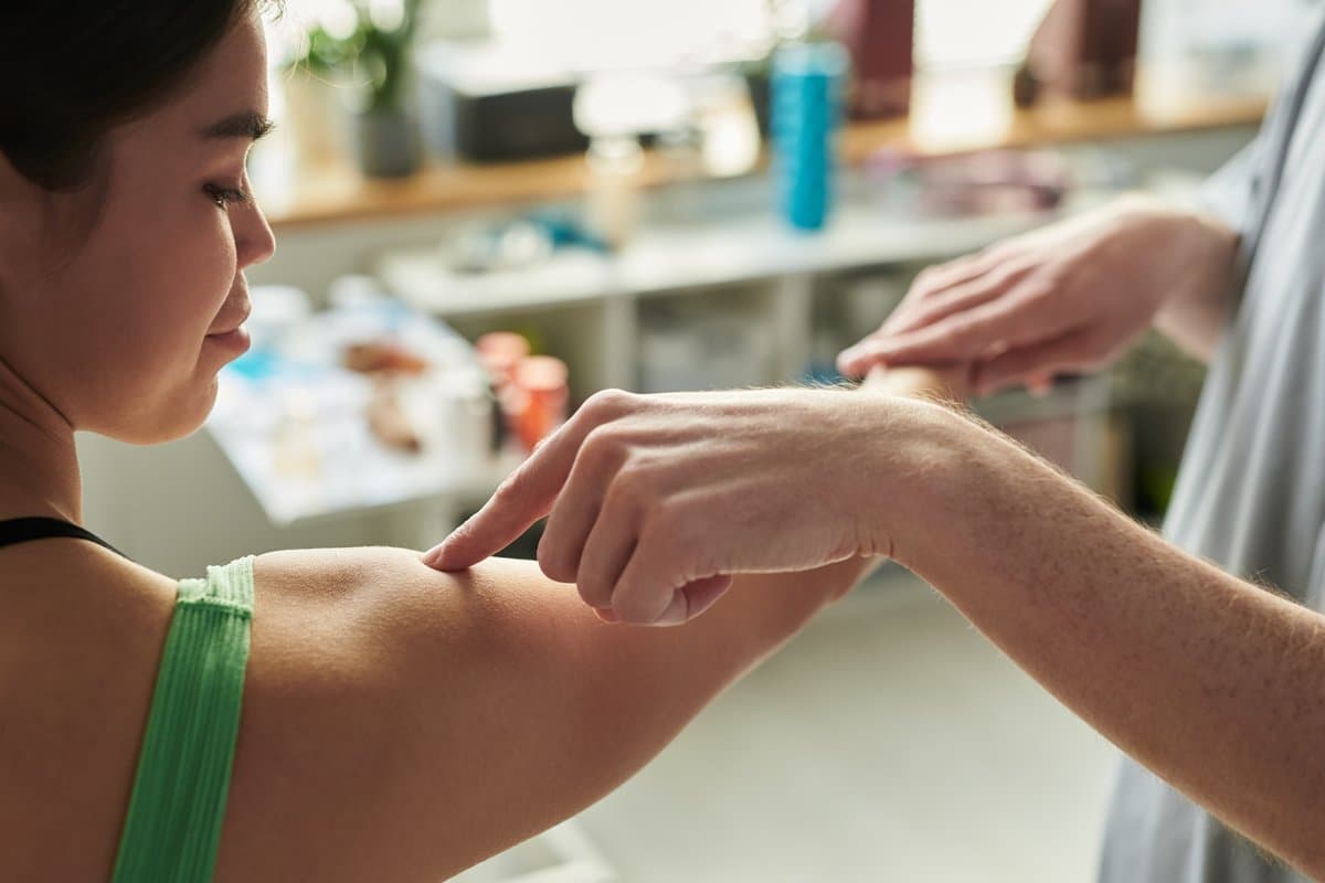 Mancha Roja en la Piel que No Se Va: Cuándo Preocuparse y Qué Podría Significar